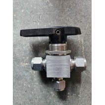 Swagelok SS-44XS10MM 3-Way Ball Valve